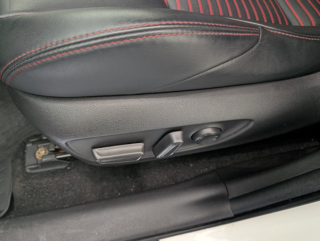 Toyota RAV4 Prime XSE AWD 2021 à Magog, Québec - 13 - w1024h768px
