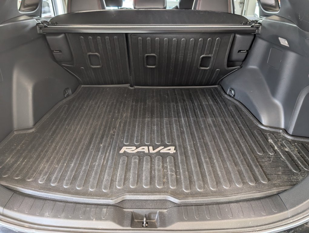 Toyota RAV4 Prime XSE AWD 2021 à Magog, Québec - 6 - w1024h768px