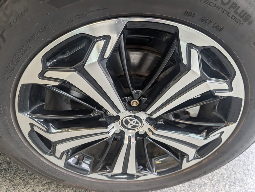 2021 Toyota RAV4 Prime XSE AWD, BRANCHABLE, in Magog, Quebec - 24 - w1024h768px