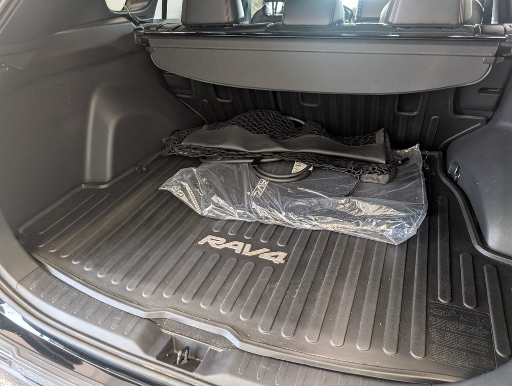 2021 Toyota RAV4 Prime XSE AWD, BRANCHABLE, in Magog, Quebec - 6 - w1024h768px