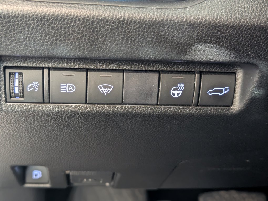 2021 Toyota RAV4 Prime XSE AWD, BRANCHABLE, in Magog, Quebec - 22 - w1024h768px