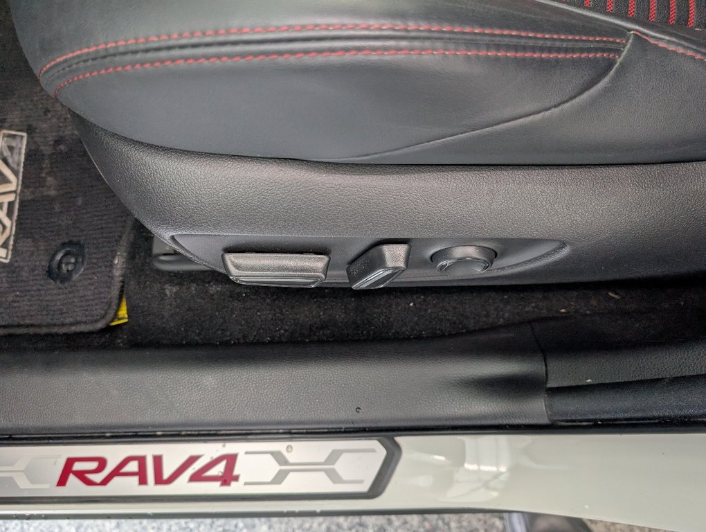 2022 Toyota RAV4 Prime XSE, BRANCHABLE, AWD, in Magog, Quebec - 14 - w1024h768px