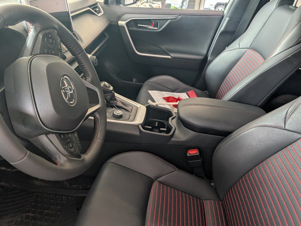 Toyota RAV4 Prime XSE AWD, BRANCHABLE, 2023 à Magog, Québec - 12 - w1024h768px