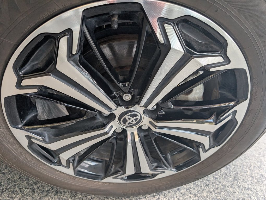 Toyota RAV4 Prime XSE AWD, BRANCHABLE, 2023 à Magog, Québec - 25 - w1024h768px