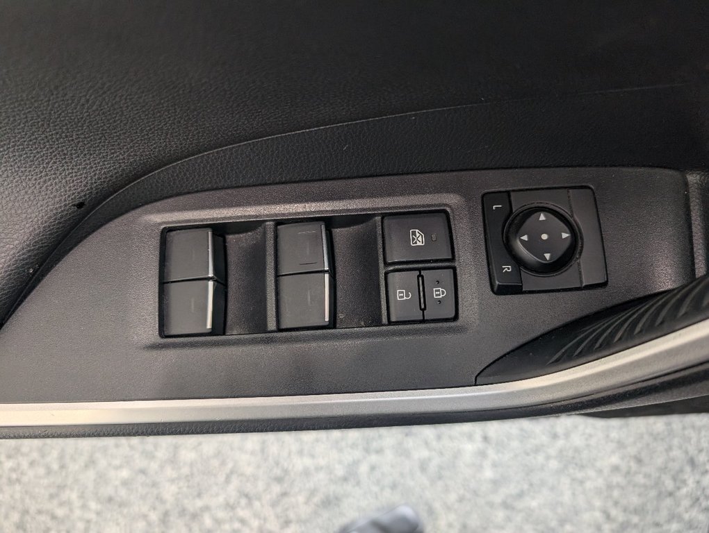 Toyota RAV4 Prime XSE AWD, BRANCHABLE, 2023 à Magog, Québec - 15 - w1024h768px