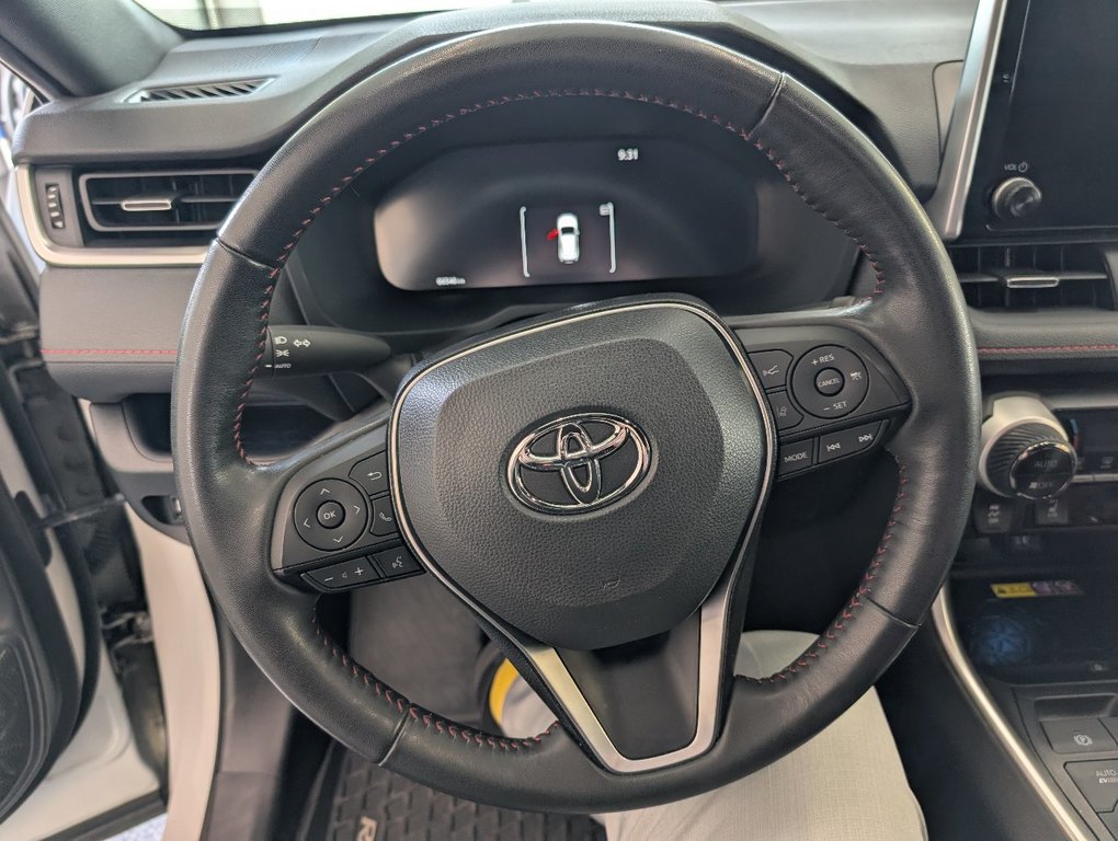 Toyota RAV4 Prime XSE AWD, BRANCHABLE, GARANTIE JUSQU EN 2027, 2023 à Magog, Québec - 16 - w1024h768px