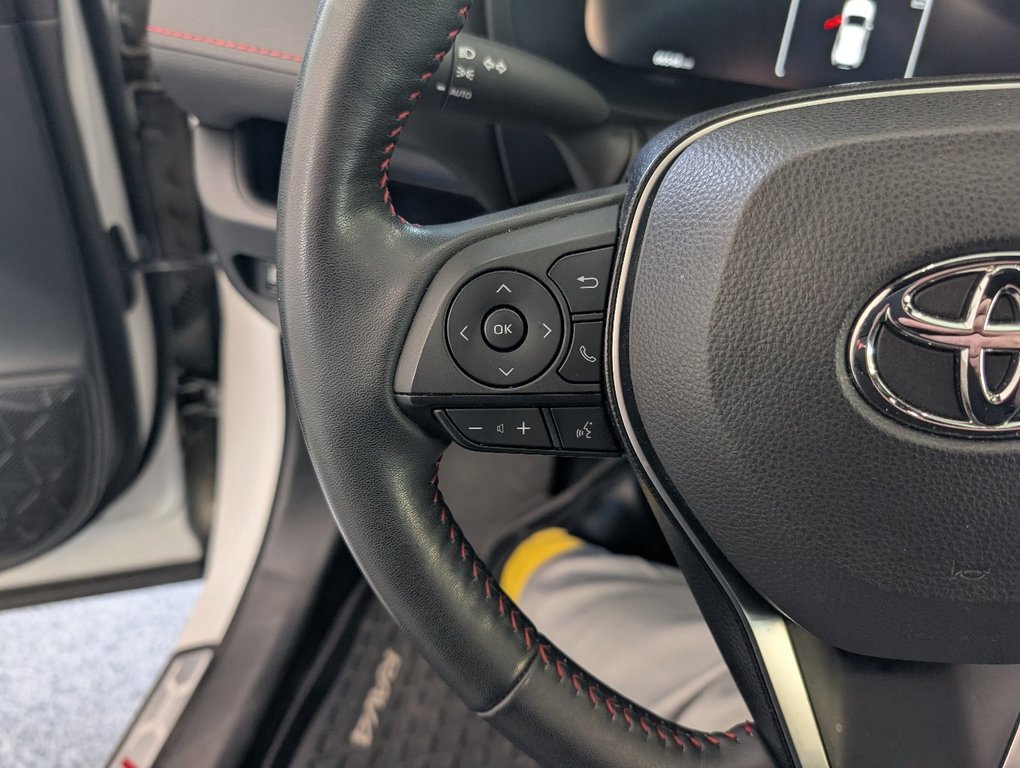Toyota RAV4 Prime XSE AWD, BRANCHABLE, GARANTIE JUSQU EN 2027, 2023 à Magog, Québec - 21 - w1024h768px