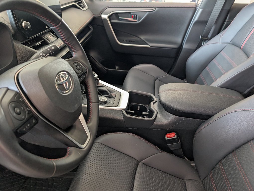 Toyota RAV4 Prime XSE TECH AWD, GARANTIE JUSQU EN 2027, 2023 à Magog, Québec - 9 - w1024h768px