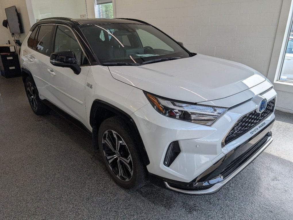 Toyota RAV4 Prime XSE TECH AWD, GARANTIE JUSQU EN 2027, 2023 à Magog, Québec - 1 - w1024h768px