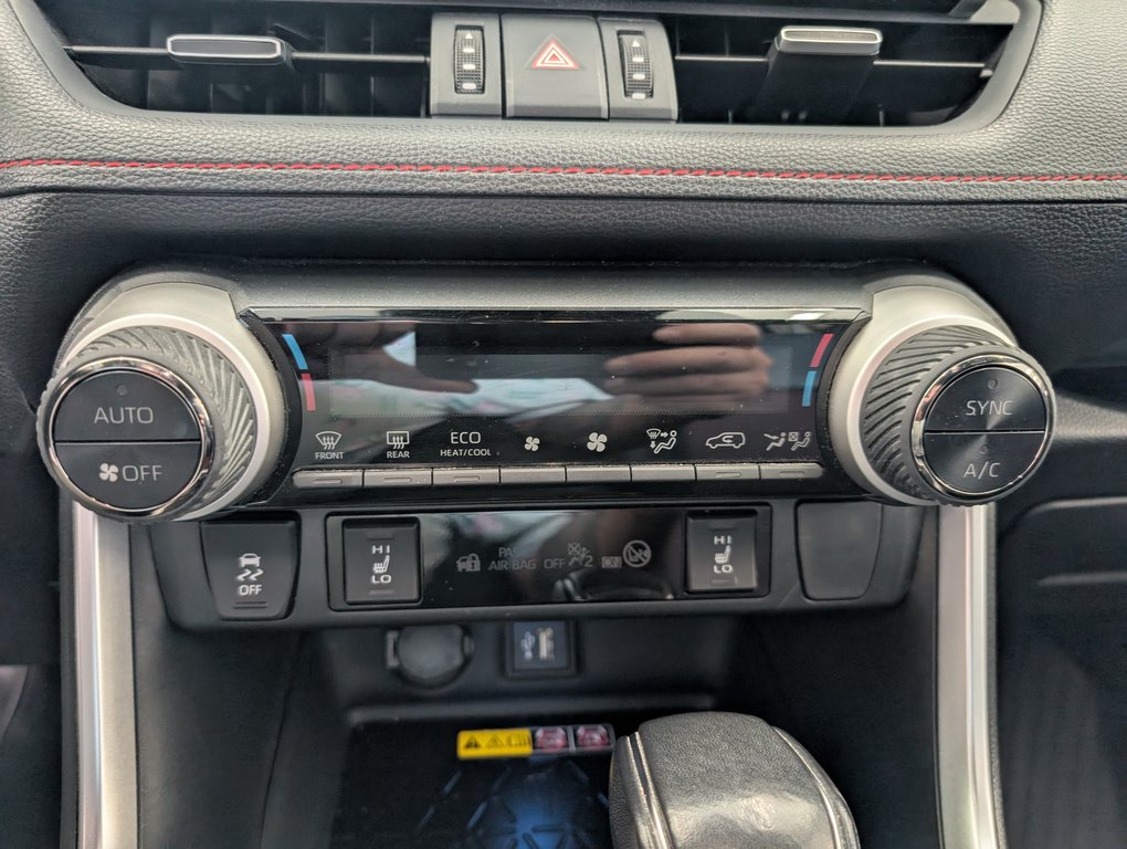 2023 Toyota RAV4 Prime XSE BRANCHABLE, GARANTIE JUSQU EN 2027, in Magog, Quebec - 18 - w1024h768px