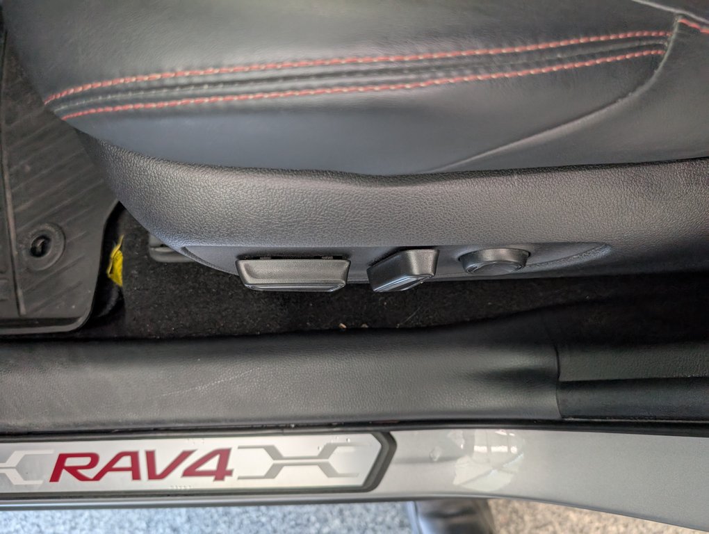 2023 Toyota RAV4 Prime XSE BRANCHABLE, GARANTIE JUSQU EN 2027, in Magog, Quebec - 14 - w1024h768px