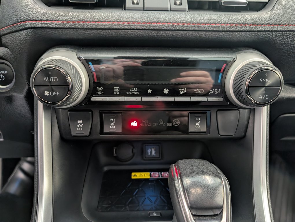 Toyota RAV4 Prime XSE AWD, GARANTIE JUSQU EN 2026, 2023 à Magog, Québec - 18 - w1024h768px