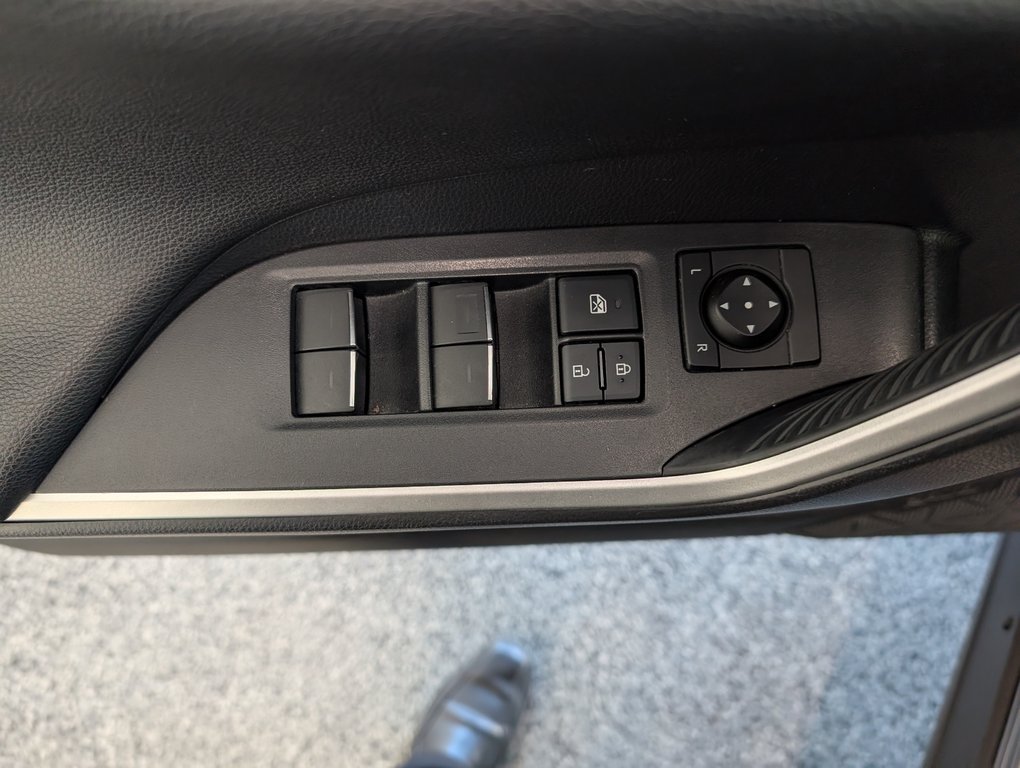 Toyota RAV4 Prime XSE AWD, GARANTIE JUSQU EN 2026, 2023 à Magog, Québec - 15 - w1024h768px