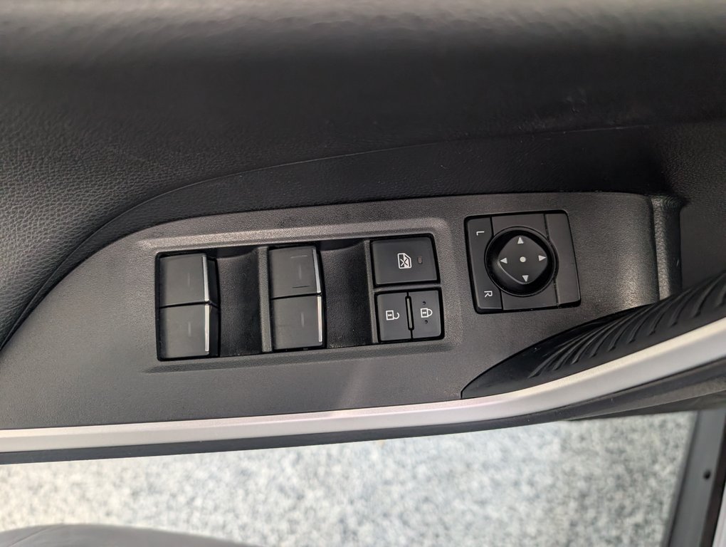Toyota RAV4 Prime XSE AWD, BRANCHABLE, A/C, 2023 à Magog, Québec - 15 - w1024h768px