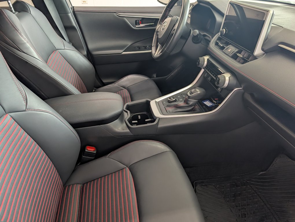 Toyota RAV4 Prime XSE AWD, BRANCHABLE, A/C, 2023 à Magog, Québec - 9 - w1024h768px