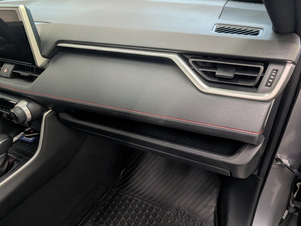 Toyota RAV4 Prime SE AWD, BRANCHABLE, 2023 à Magog, Québec - 9 - w1024h768px