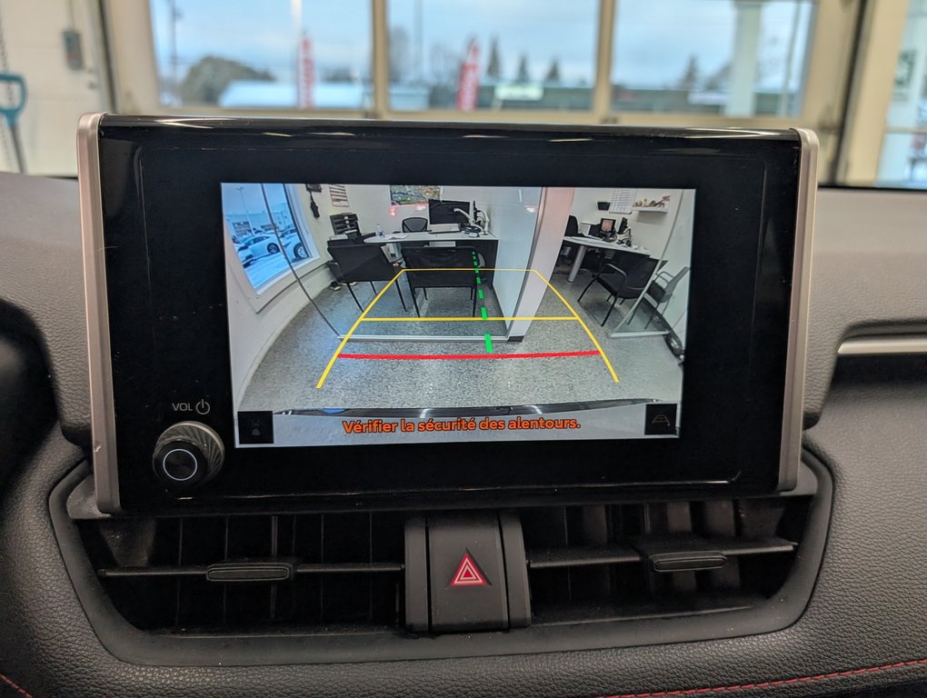 Toyota RAV4 Prime SE AWD, BRANCHABLE, 2023 à Magog, Québec - 19 - w1024h768px