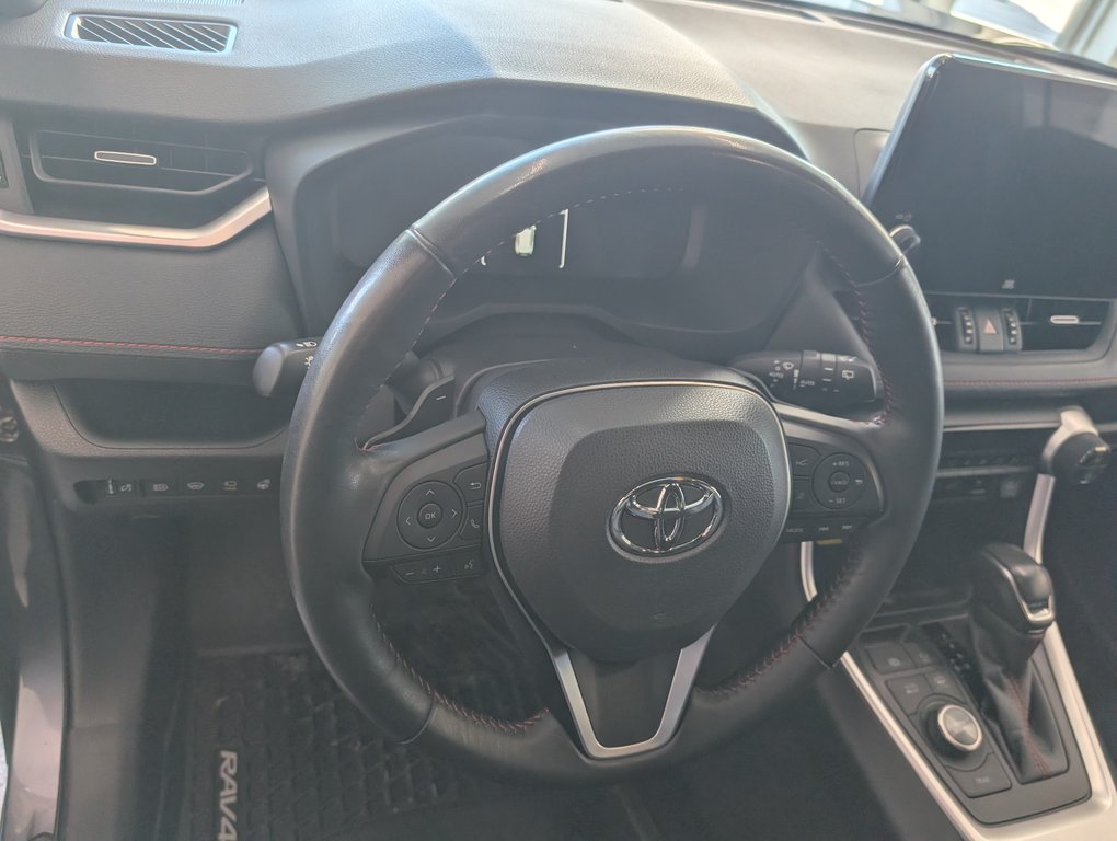 Toyota RAV4 Prime XSE TECH BRANCHABLE, 2023 à Magog, Québec - 13 - w1024h768px
