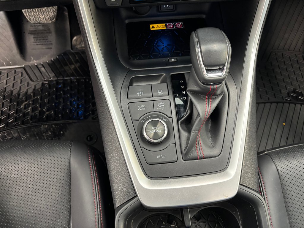 Toyota RAV4 Prime XSE AWD TECH, GARANTIE JUSQU EN 2027, 2023 à Magog, Québec - 19 - w1024h768px