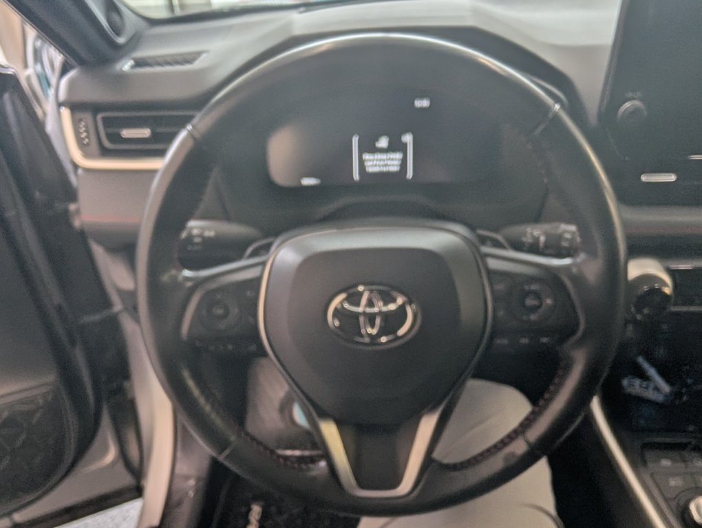 Toyota RAV4 Prime XSE AWD TECH, GARANTIE JUSQU EN 2027, 2023 à Magog, Québec - 17 - w1024h768px