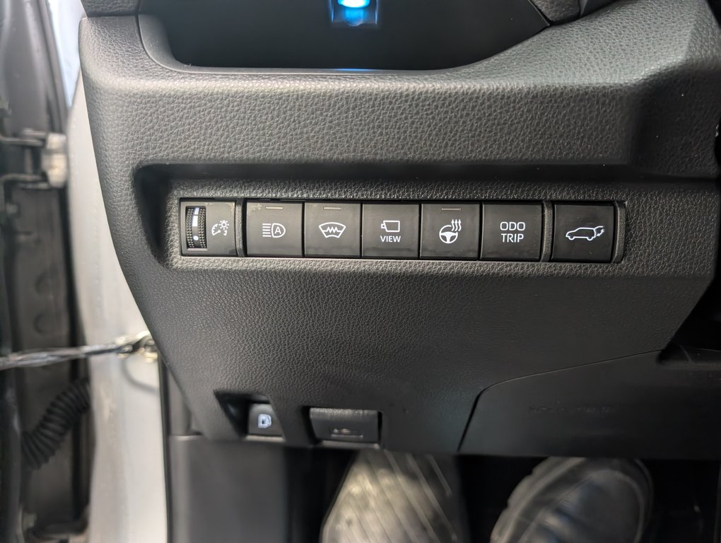 Toyota RAV4 Prime XSE AWD TECH, GARANTIE JUSQU EN 2027, 2023 à Magog, Québec - 24 - w1024h768px