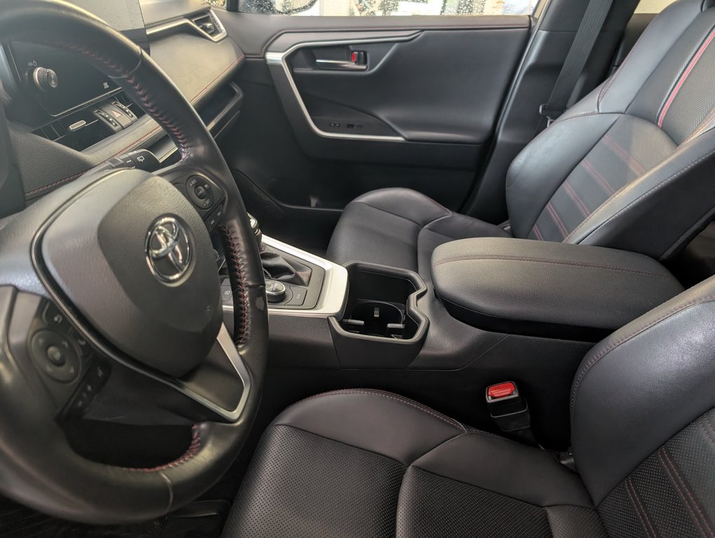 Toyota RAV4 Prime XSE AWD TECH, GARANTIE JUSQU EN 2027, 2023 à Magog, Québec - 12 - w1024h768px