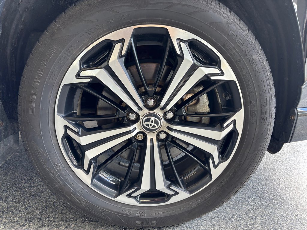 2023 Toyota RAV4 Prime XSE AWD in Magog, Quebec - 24 - w1024h768px