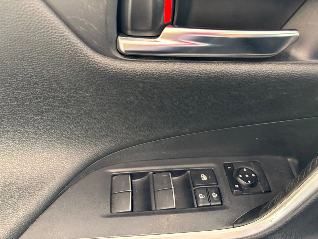 2023 Toyota RAV4 Prime XSE AWD in Magog, Quebec - 16 - w1024h768px