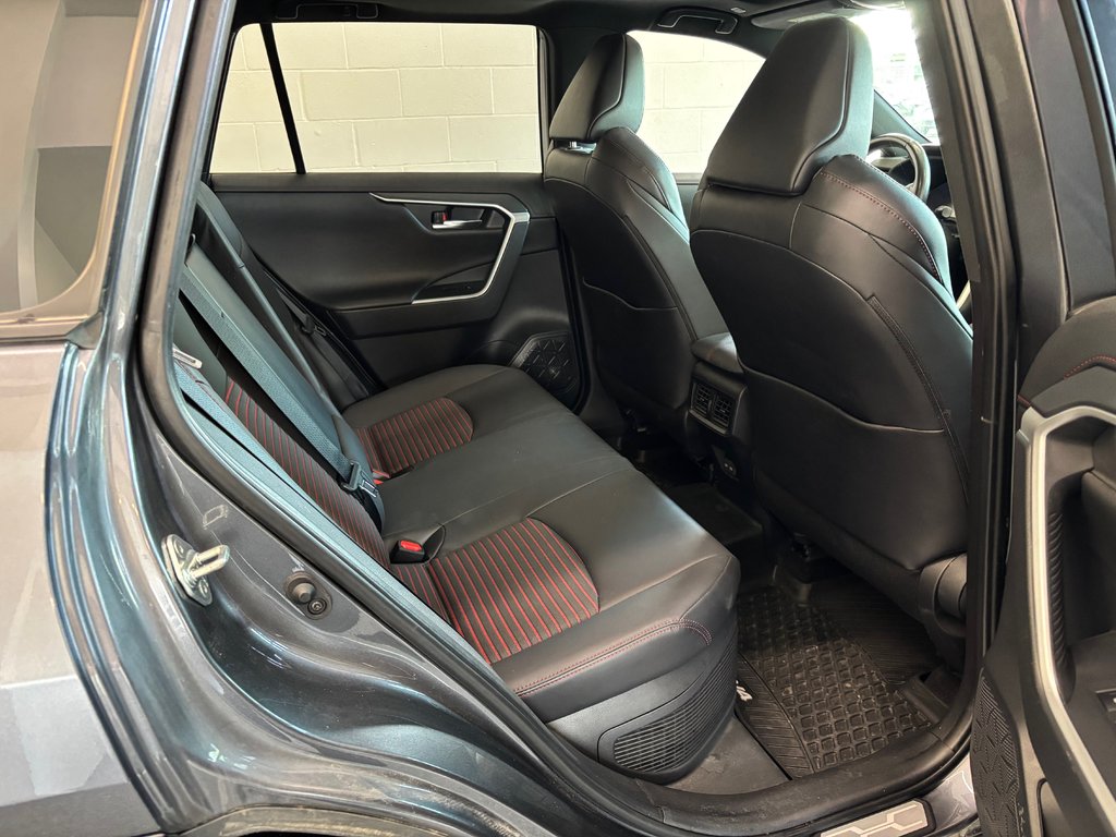 2023 Toyota RAV4 Prime XSE AWD in Magog, Quebec - 8 - w1024h768px