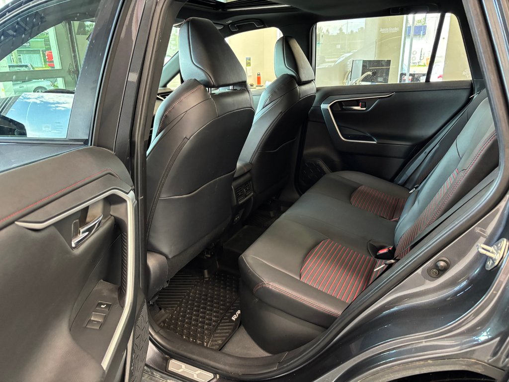 2023 Toyota RAV4 Prime XSE AWD in Magog, Quebec - 10 - w1024h768px