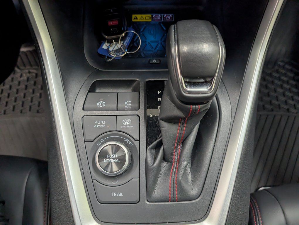 Toyota RAV4 Prime XSE AWD 2024 à Magog, Québec - 16 - w1024h768px