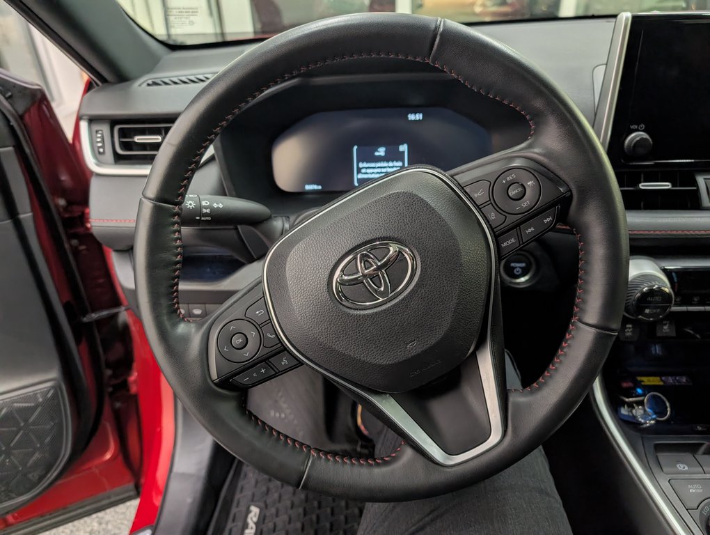 Toyota RAV4 Prime XSE AWD 2024 à Magog, Québec - 15 - w1024h768px