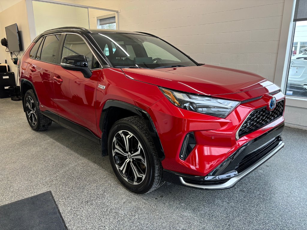 Toyota RAV4 Prime XSE AWD TECH, GARANTIE JUSQU EN 2028, 2024 à Magog, Québec - 1 - w1024h768px