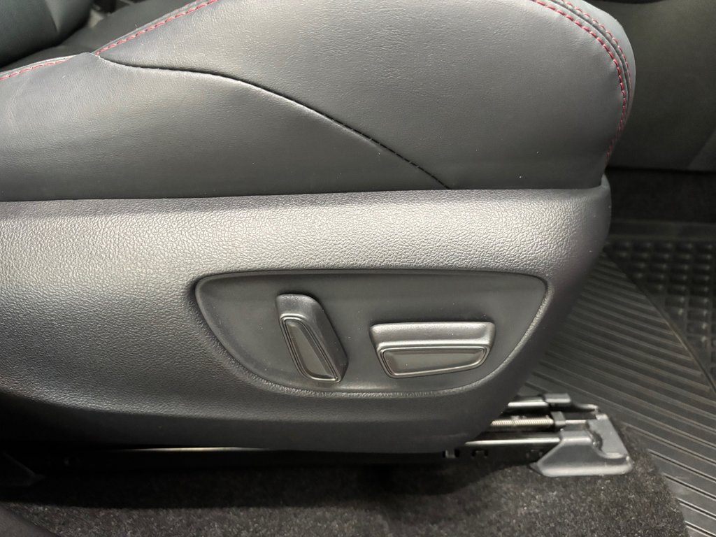 Toyota RAV4 Prime XSE AWD TECH, GARANTIE JUSQU EN 2028, 2024 à Magog, Québec - 10 - w1024h768px