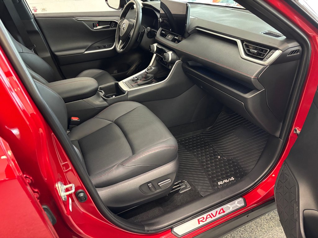 Toyota RAV4 Prime XSE AWD TECH, GARANTIE JUSQU EN 2028, 2024 à Magog, Québec - 9 - w1024h768px