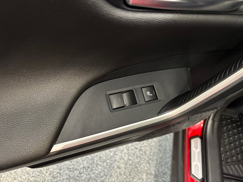 Toyota RAV4 Prime XSE AWD TECH, GARANTIE JUSQU EN 2028, 2024 à Magog, Québec - 15 - w1024h768px