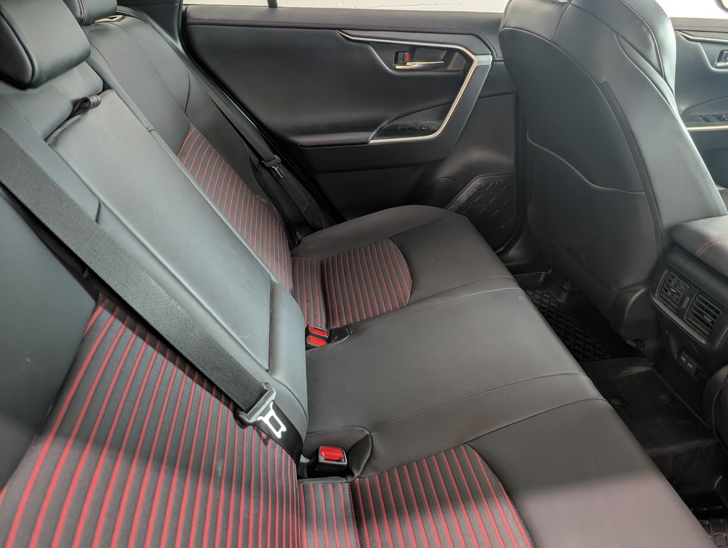 2024 Toyota RAV4 Prime XSE, GARANTIE JUSQU EN 2028, in Magog, Quebec - 8 - w1024h768px