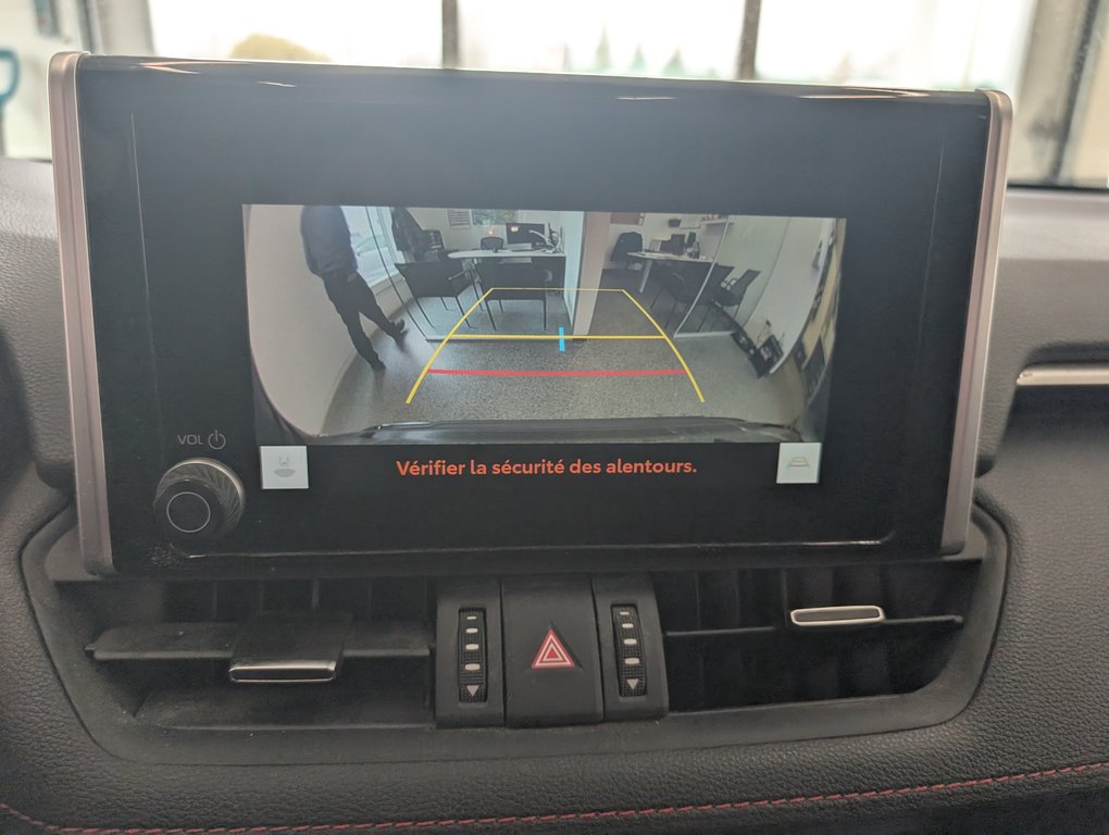 2024 Toyota RAV4 Prime XSE, GARANTIE JUSQU EN 2028, in Magog, Quebec - 19 - w1024h768px