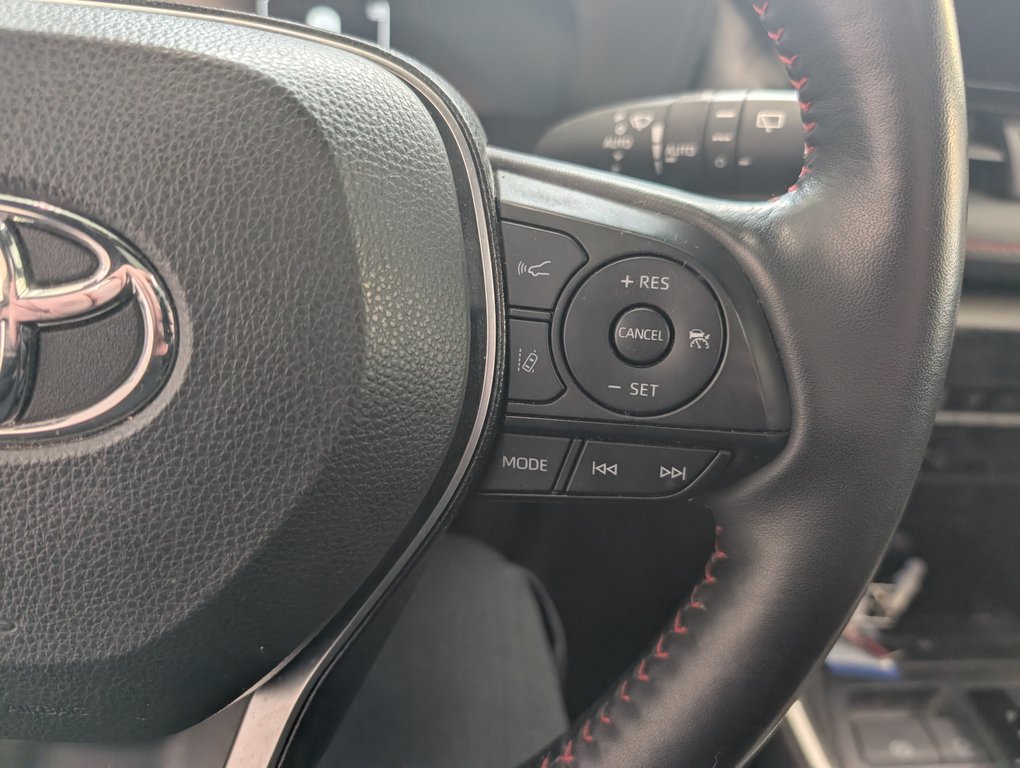 2024 Toyota RAV4 Prime XSE, GARANTIE JUSQU EN 2028, in Magog, Quebec - 18 - w1024h768px