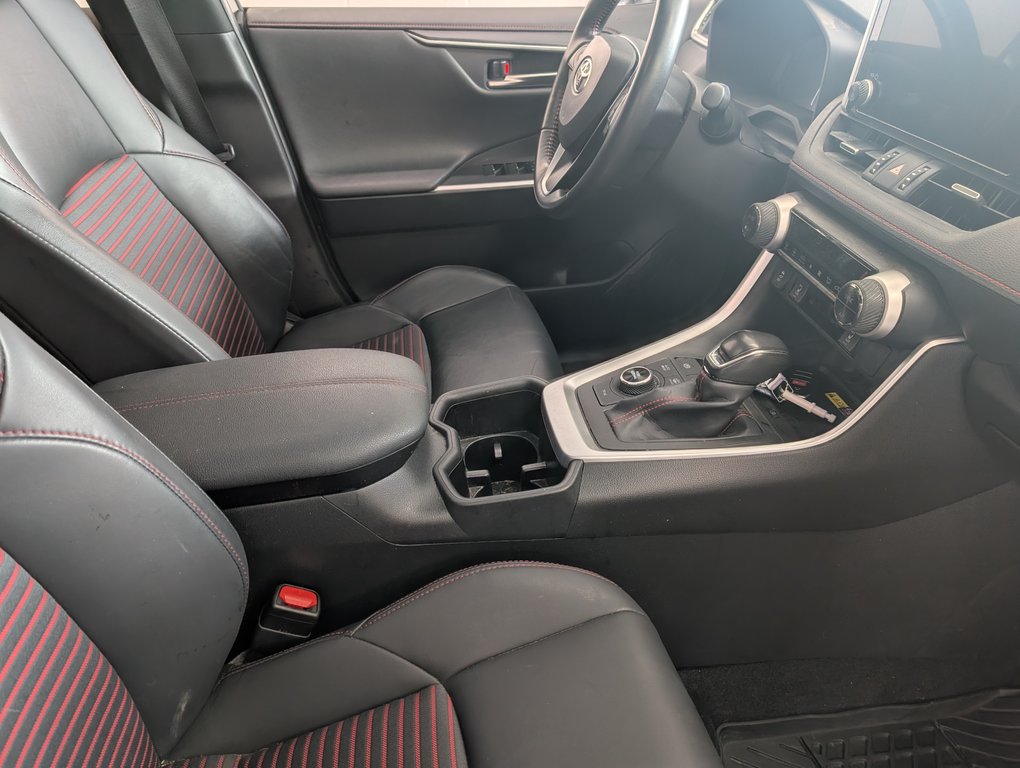 2024 Toyota RAV4 Prime XSE, GARANTIE JUSQU EN 2028, in Magog, Quebec - 7 - w1024h768px