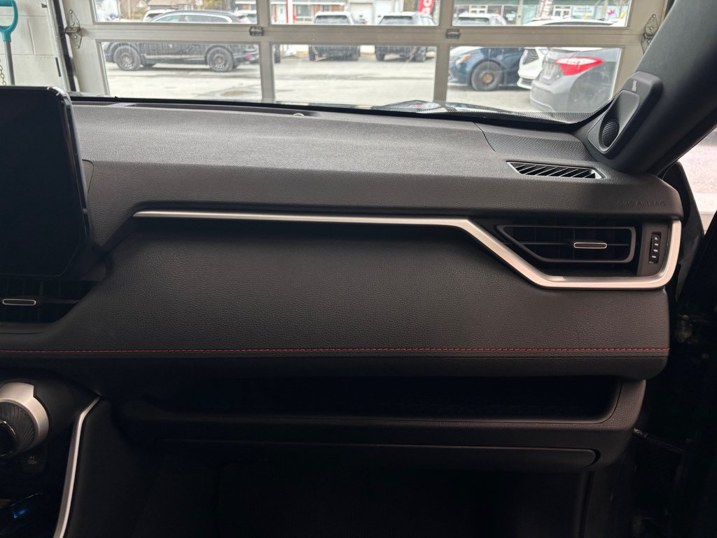 2024 Toyota RAV4 Prime XSE, GARANTIE JUSQU EN 2031, in Magog, Quebec - 11 - w1024h768px
