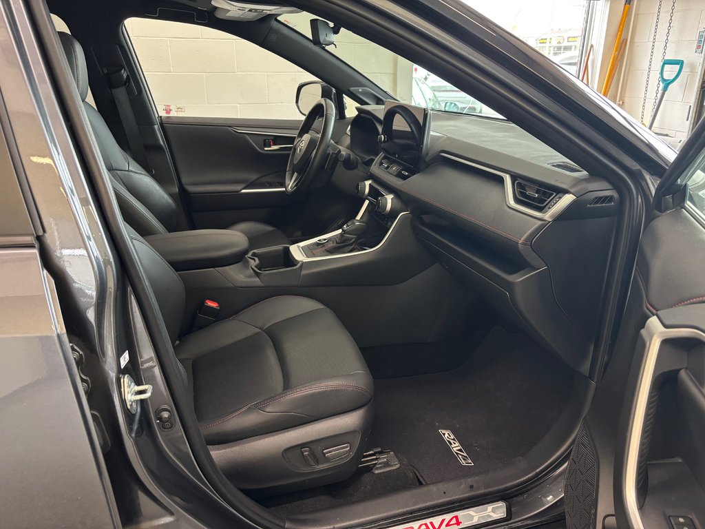 2024 Toyota RAV4 Prime XSE, GARANTIE JUSQU EN 2031, in Magog, Quebec - 9 - w1024h768px