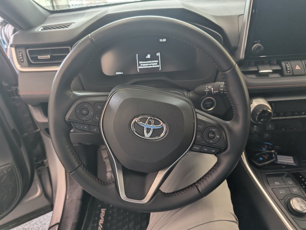 2024 Toyota RAV4 Prime XSE AWD, GARANTIE JUSQU EN 2028, in Magog, Quebec - 15 - w1024h768px