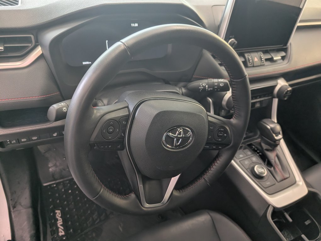 2024 Toyota RAV4 Prime XSE AWD, GARANTIE JUSQU EN 2028, in Magog, Quebec - 13 - w1024h768px