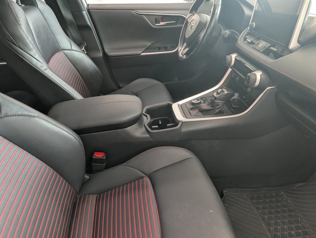 Toyota RAV4 Prime XSE AWD, BRANCHABLE, 2024 à Magog, Québec - 8 - w1024h768px