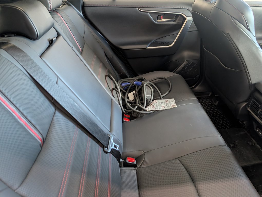 2024 Toyota RAV4 Prime XSE AWD, in Magog, Quebec - 7 - w1024h768px