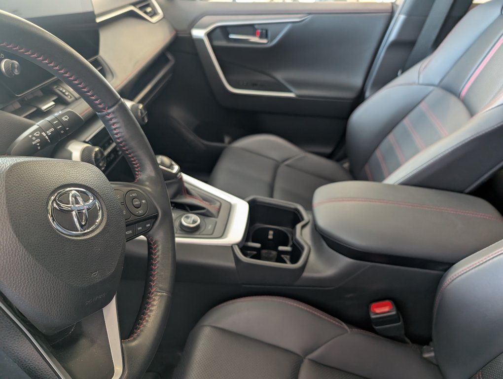 2024 Toyota RAV4 Prime XSE AWD, in Magog, Quebec - 12 - w1024h768px