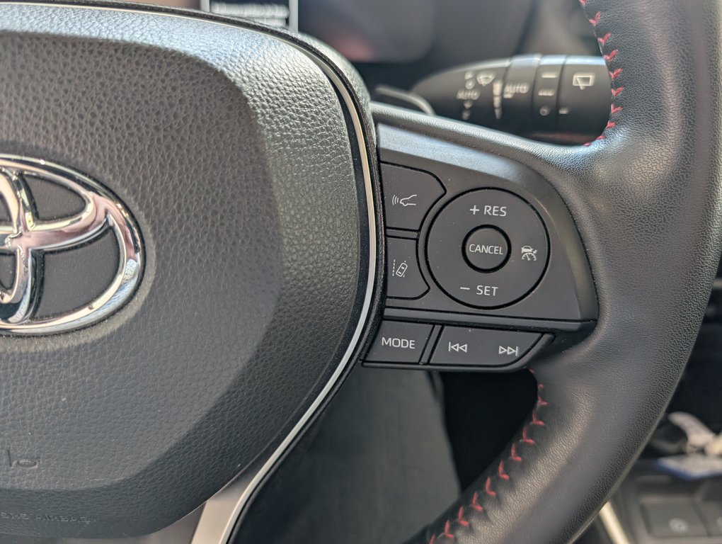 2024 Toyota RAV4 Prime XSE AWD, in Magog, Quebec - 21 - w1024h768px