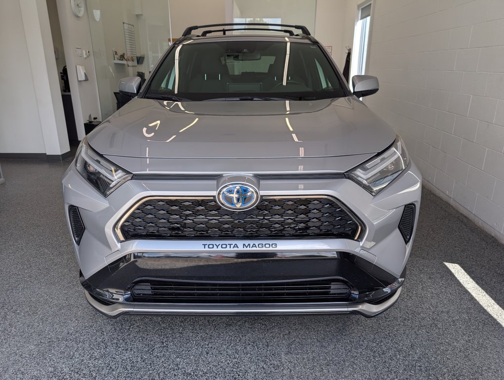 Toyota RAV4 Prime SE AWD 2024 à Magog, Québec - 5 - w1024h768px