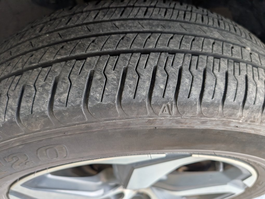 Toyota RAV4 Prime SE AWD 2024 à Magog, Québec - 23 - w1024h768px